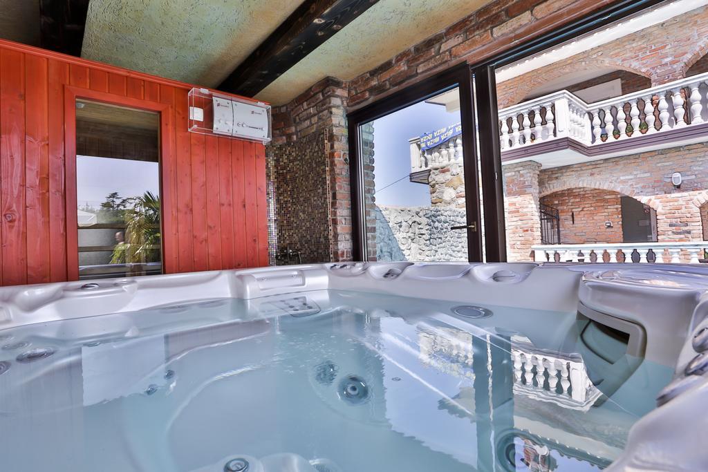 ماريزيج Casa Oasa -Accommodation , Pizzeria & Bar المظهر الخارجي الصورة