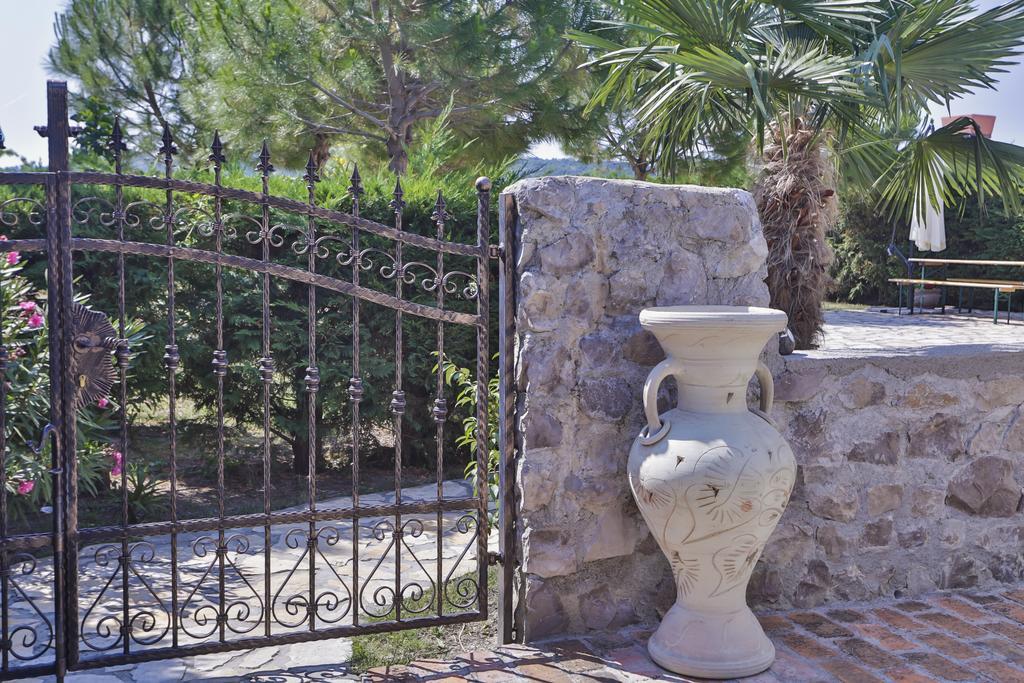 ماريزيج Casa Oasa -Accommodation , Pizzeria & Bar المظهر الخارجي الصورة
