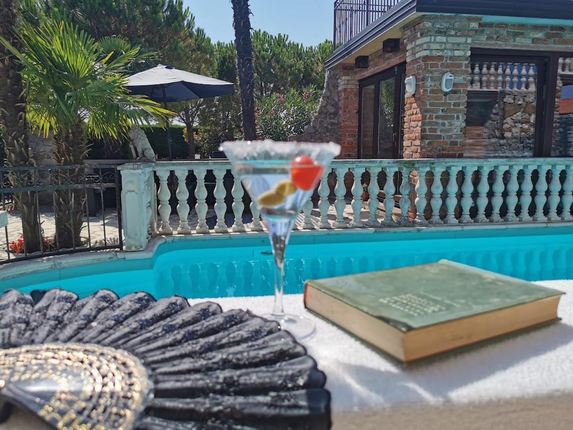 ماريزيج Casa Oasa -Accommodation , Pizzeria & Bar المظهر الخارجي الصورة
