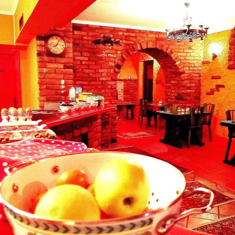 ماريزيج Casa Oasa -Accommodation , Pizzeria & Bar المظهر الخارجي الصورة